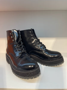 AGL Damen Schnürstiefelette in Schwarz