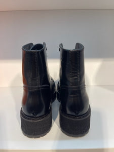 AGL Damen Schnürstiefelette in Schwarz
