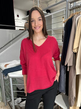 Laden Sie das Bild in den Galerie-Viewer, FFC Damen Pullover in Rot
