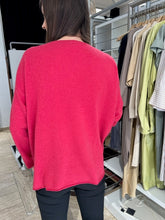 Laden Sie das Bild in den Galerie-Viewer, FFC Damen Pullover in Rot

