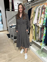 Laden Sie das Bild in den Galerie-Viewer, Catnoir Damen Blusenkleid mit Print
