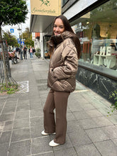 Laden Sie das Bild in den Galerie-Viewer, Beaumont Damen Jacke &quot;Nowy&quot; in Braun
