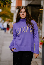 Laden Sie das Bild in den Galerie-Viewer, Catnoir Damen Rollkragenpullover in Lila
