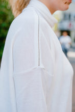 Laden Sie das Bild in den Galerie-Viewer, Fabiana Filippi Damen Pullover in Offwhite
