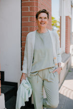 Laden Sie das Bild in den Galerie-Viewer, Riani Damen Strickjacke in Mint
