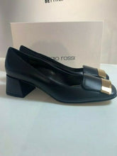 Laden Sie das Bild in den Galerie-Viewer, Sergio Rossi Damen Pump SR1 in schwarz

