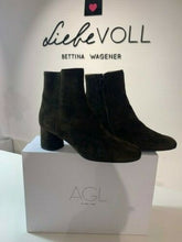 Laden Sie das Bild in den Galerie-Viewer, AGL Damen Wildleder-Stiefelette mit Blockabsatz in Oliv
