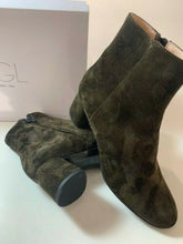 Laden Sie das Bild in den Galerie-Viewer, AGL Damen Wildleder-Stiefelette mit Blockabsatz in Oliv
