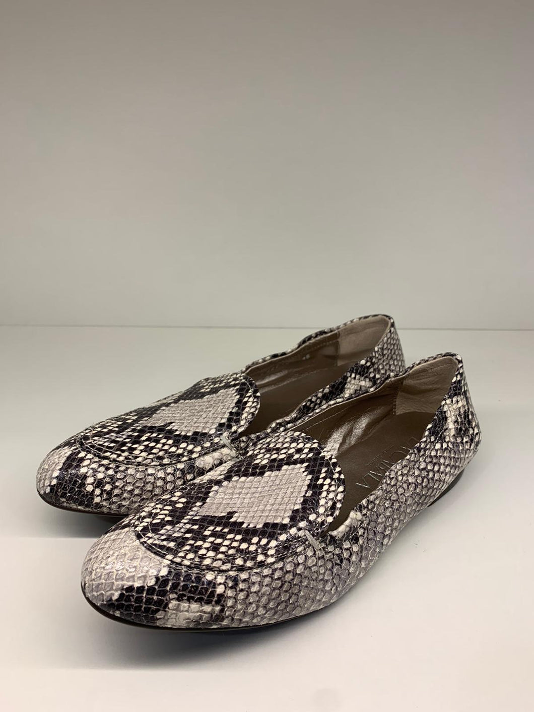 La Cabala Damen Loafer in Reptiloptik