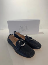 Laden Sie das Bild in den Galerie-Viewer, AGL Damen Mokassin &quot;Sheryl Moc&quot; in Dunkelblau
